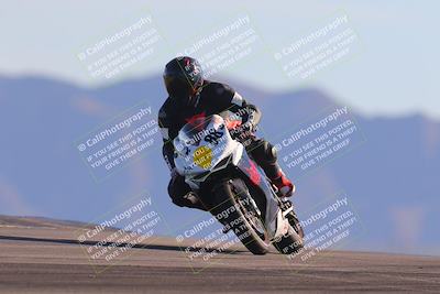 media/Nov-06-2023-Moto Forza (Mon) [[ce023d0744]]/4-Beginner Group/Session 5 (Turn 9)/